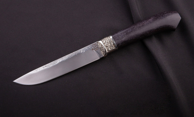 Нож "Карачаевский Бычак", клинок сталь K340, след ковки, рукоять черный граб, притин мельхиор