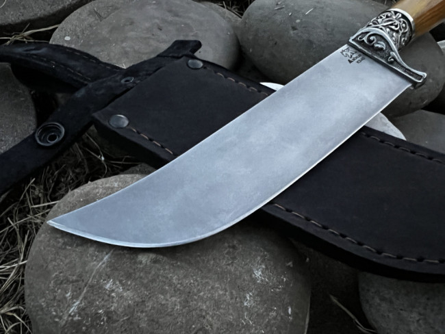 Нож "Пчак №4", клинок сталь K340, рукоять карельская береза, литье мельхиор Нож "Пчак №4", клинок сталь K340, рукоять карельская береза, литье мельхиор