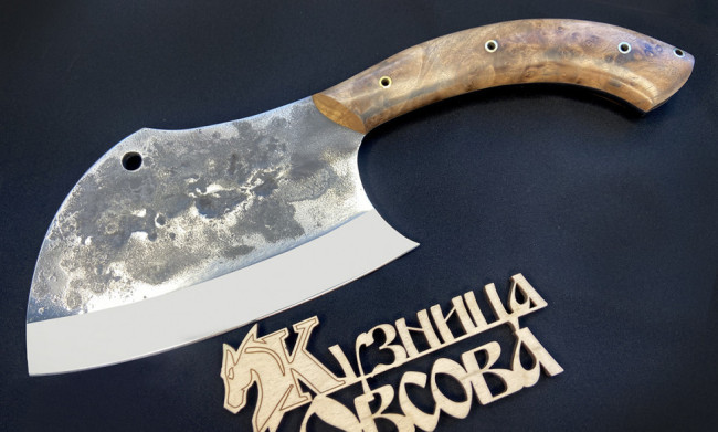 "Тяпка 1", цельнометаллическая, клинок сталь 9ХС, след ковки, рукоять орех "Тяпка 1", цельнометаллическая, клинок сталь 9ХС, след ковки, рукоять орех