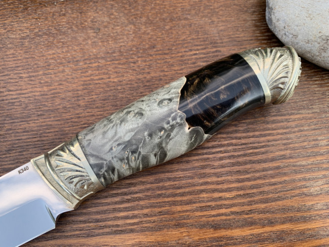 Нож "Филин-4", клинок сталь K340, рукоять комбинированная, стабилизированный кап клена, акрил, литье мельхиор Нож "Филин-4", клинок сталь K340, рукоять комбинированная, стабилизированный кап клена, акрил, литье мельхиор