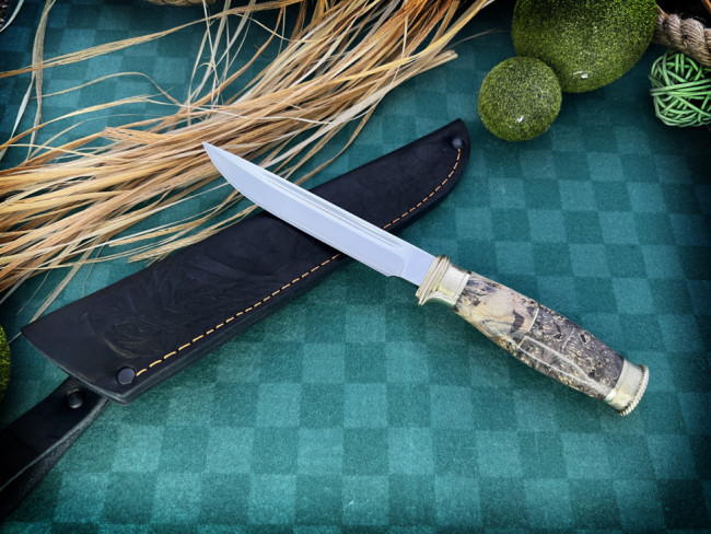 Нож финка "Северянка-2", клинок сталь К340, стабилизированный кап клена светло-коричневого цвета, литье мельхиор Нож финка "Северянка-2", клинок сталь К340, стабилизированный кап клена светло-коричневого цвета, литье мельхиор