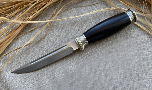 Жиганская финка ИРА "Кипарис" уменьшенная, клинок сталь K340, рукоять граб, литье мельхиор Жиганская финка ИРА "Кипарис" уменьшенная, клинок сталь K340, рукоять граб, литье мельхиор