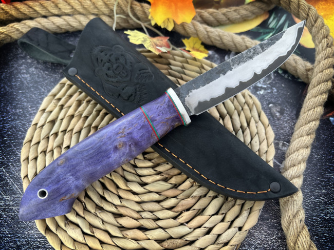 Нож "Волжанин-2", клинок сталь ламинат, обкладки сталь 40х13, сердцевина сталь 9хс, рукоять стабилизированная карельская береза фиолетового цвета