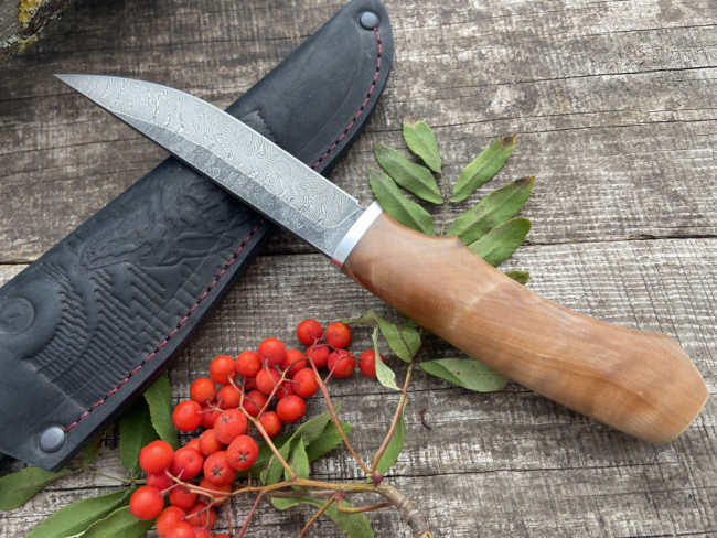 Нож "Волжанин", клинок Дамасская сталь, след ковки, рукоять сувель березы Нож "Волжанин", клинок Дамасская сталь, след ковки, рукоять сувель березы