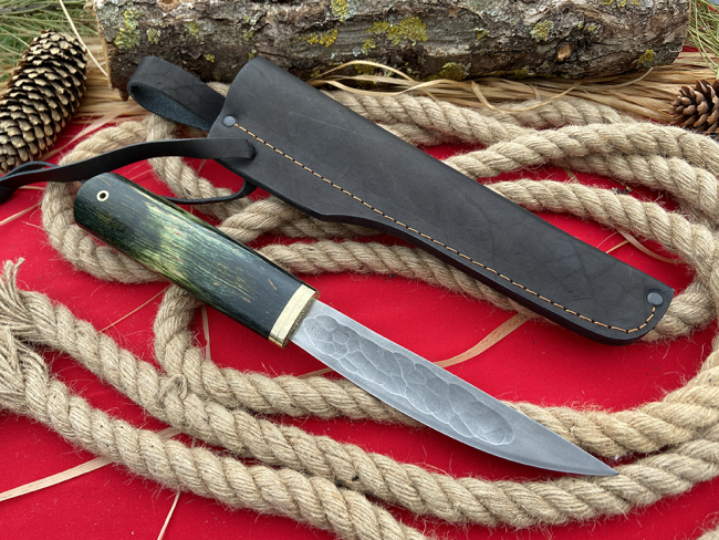 Нож "Северный-2", клинок сталь K340, кованый дол, рукоять стабилизированная карельская береза зеленого цвета Нож "Северный-2", клинок сталь K340, кованый дол, рукоять стабилизированная карельская береза зеленого цвета