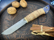 Нож "Сокол", клинок сталь К340, след ковки, рукоять наборная береста, тыльник стабилизированный кап клена фиолетового цвета Нож "Сокол", клинок сталь К340, след ковки, рукоять наборная береста, тыльник стабилизированный кап клена фиолетового цвета