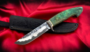 Нож "Сокол", клинок сталь Ламинат, обкладки сталь 40Х13, сердцевина Дамасская сталь, рукоять стабилизированная карельская береза зеленого цвета, притин мельхиор Нож "Сокол", клинок сталь Ламинат, обкладки сталь 40Х13, сердцевина Дамасская сталь, рукоять стабилизированная карельская береза зеленого цвета, притин мельхиор